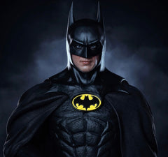 Hot Toys MMS692 Batman (1989) - 1/6th scale Batman Collectible Figure