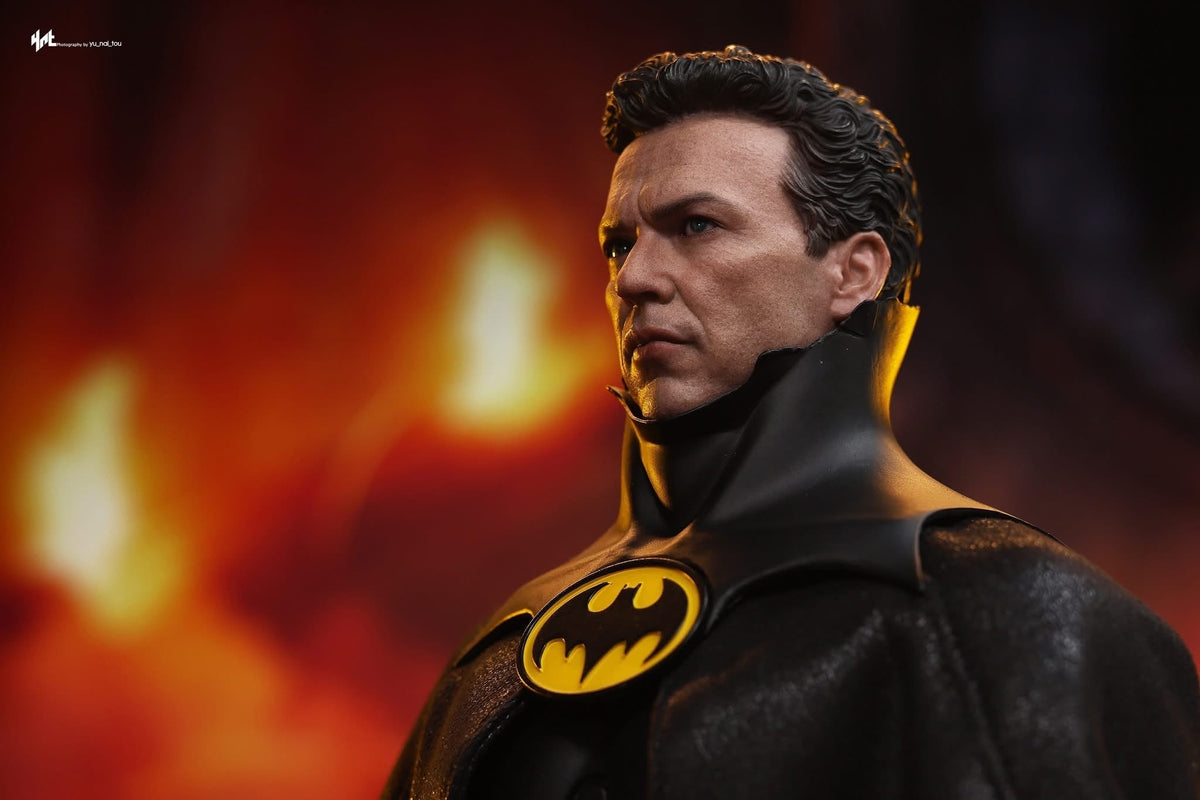 Hot Toys MMS769 Batman Returns - 1/6th scale Batman Collectible Figure