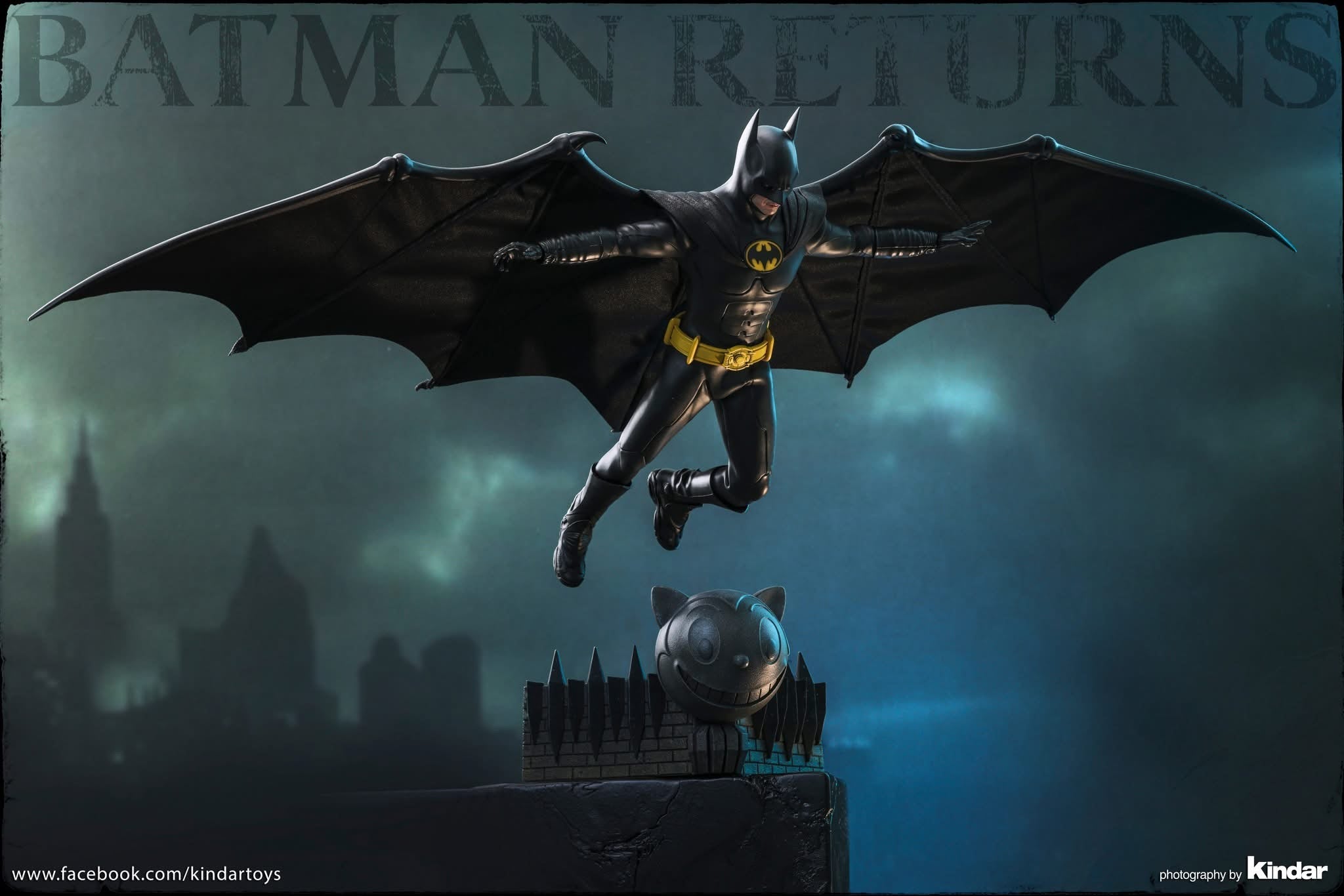 Hot Toys MMS769 Batman Returns - 1/6th scale Batman Collectible Figure